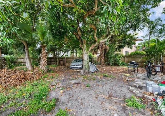 5th image of 728 22Nd St, West Palm Beach, FL 33407 | MLS# B26054665