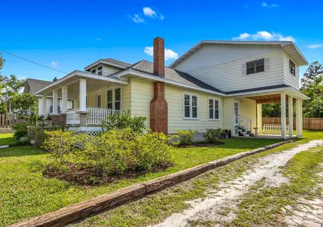 2nd image of 453 Bell Ave, Brooksville, FL 34601 | MLS# B26054713
