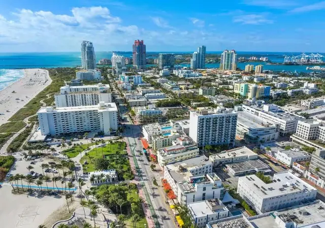 40th image of 530 Ocean Dr, Miami Beach, FL 33139 | MLS# B26054712