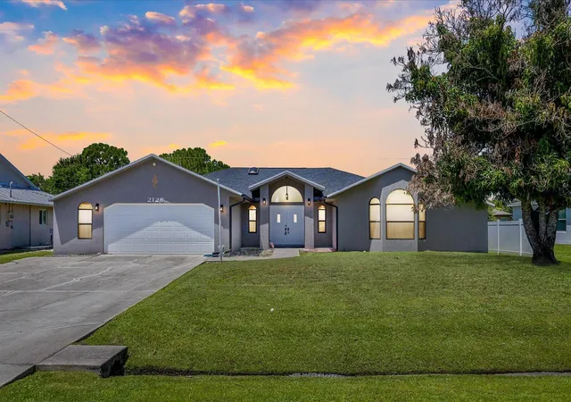 Homes for sale in Port St Lucie, FL | 2126 Sw Trenton Ln, Port St Lucie, FL 34984 | MLS# B26054732