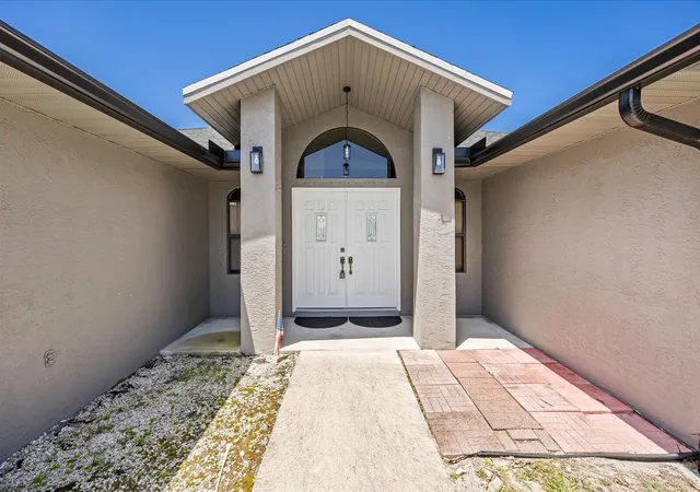 Homes for sale in Port St Lucie, FL | 2126 Sw Trenton Ln, Port St Lucie, FL 34984 | MLS# B26054732