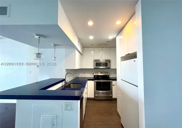 Homes for sale in Miami Beach, FL | 1200 West Ave #PH29, Miami Beach, FL 33139 | MLS# A12050151