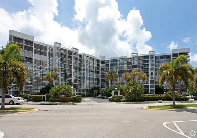 Photo 4 of Condo for sale at 800 Parkview Dr #410, Hallandale Beach, FL 33009 | MLS# A12056890 | Listing updated on 2026-07-22