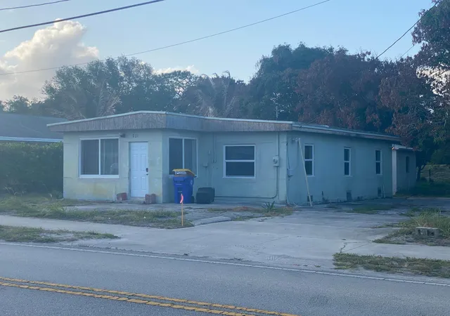 1st image of 221 Nw Baker Rd, Stuart, FL 34994 | MLS# B26054939