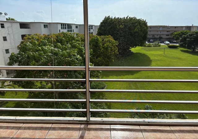 Homes for sale in Boynton Beach, FL | 2615 Ne 3rd Ct #402, Boynton Beach, FL 33435 | MLS# B26054947