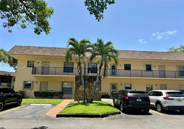 Photo 2 of Sale Pending at 200 Gate Rd #202, Hollywood, FL 33024 | MLS# A12057678 | Listing updated on 2026-08-23