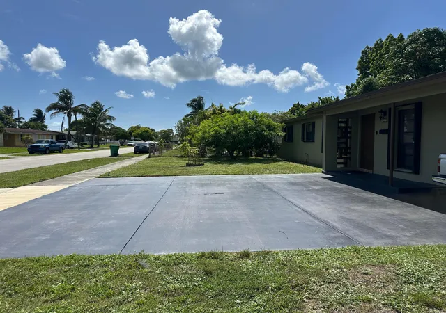 Homes for sale in Miami, FL | 400 Nw 184Th Ter #400, Miami, FL 33169 | MLS# B26055003