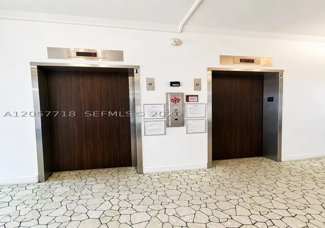 Listing Photo 2 - Condo for sale in building located at 1465 Ne 123Rd St, Miami, FL 33161 - Unit #609