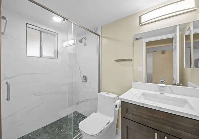 5th image of 830 Sw 9Th St Cir, Boca Raton, FL 33486