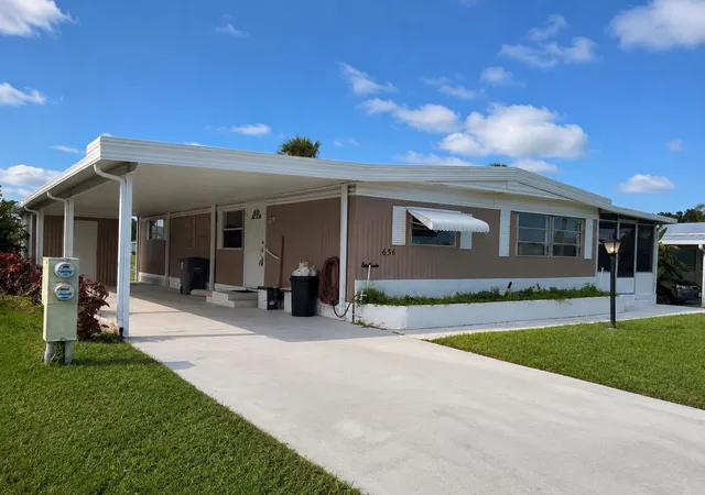 Homes for sale in Boynton Beach, FL | 656 Sun Ray Ct, Boynton Beach, FL 33436 | MLS# B26055048