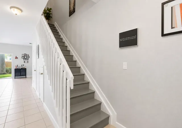 5th image of 1702 Sw 81St Ter, North Lauderdale, FL 33068 | MLS# B26055078