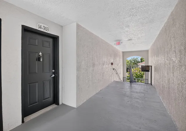3rd image of 15135 Michelangelo Blvd, Delray Beach, FL 33446