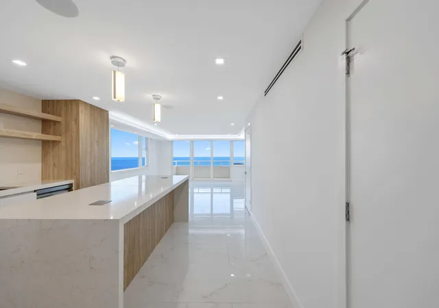 3rd image of 545 S Fort Lauderdale Bch, Fort Lauderdale, FL 33316