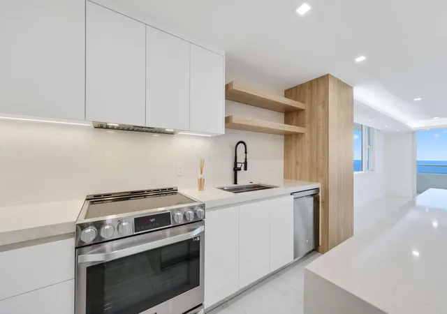 4th image of 545 S Fort Lauderdale Bch, Fort Lauderdale, FL 33316