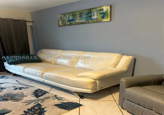 3rd image of 5921 Washington St, Hollywood, FL 33023