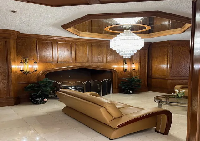 2nd image of 1865 S Ocean Dr, Hallandale Beach, FL 33009
