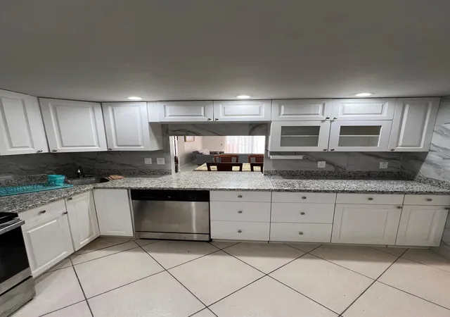 2nd image of 1865 S Ocean Dr #17h, Hallandale Beach, FL 33009 | MLS# B26055197