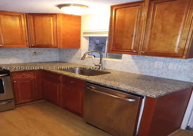 2nd image of 7323 N 44th Ter N, Riviera Beach, FL 33404 | MLS# A12058084