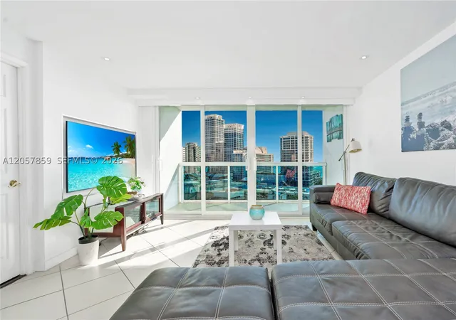 2nd image of 6770 Indian Creek Dr #15T, Miami Beach, FL 33141 | MLS# A12057859