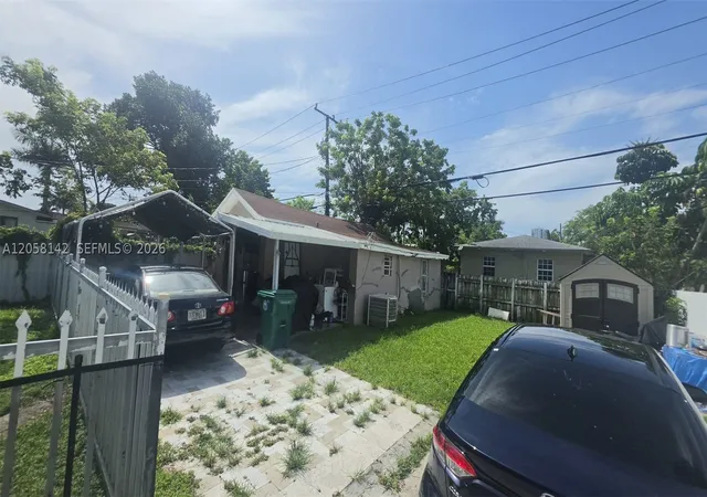 2nd image of 1888 Nw 18th St, Miami, FL 33125 | MLS# A12058142