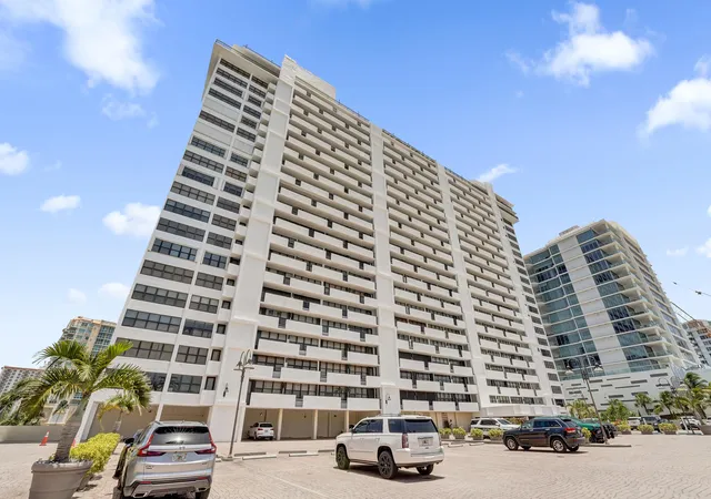 3rd image of 936 Intracoastal Dr #10E, Fort Lauderdale, FL 33304 | MLS# B26055366