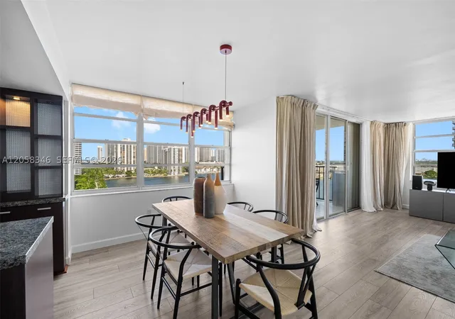 3rd image of 2780 Ne 183Rd St #1216, Aventura, FL 33160 | MLS# A12058346