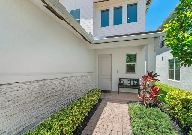2nd image of 1091 Verde Ct, Pompano Beach, FL 33064 | MLS# B26055462