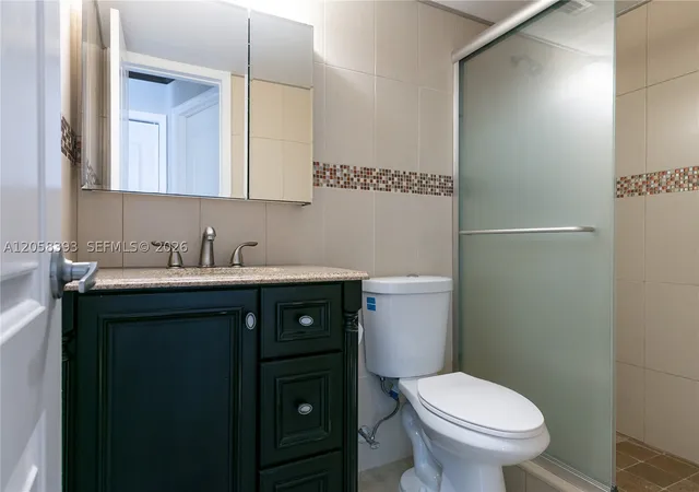 2nd image of 3135 S Ocean Dr #227, Hallandale Beach, FL 33009 | MLS# A12058393