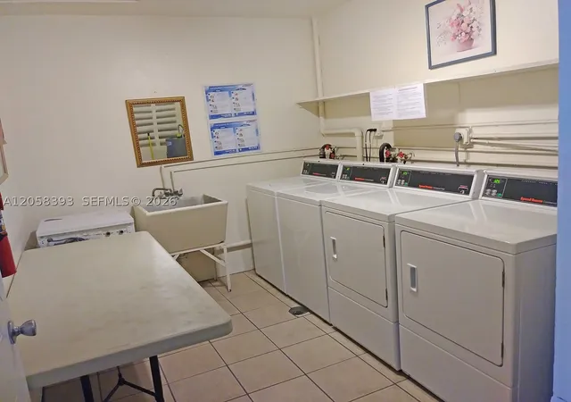 36th image of 3135 S Ocean Dr #227, Hallandale Beach, FL 33009 | MLS# A12058393