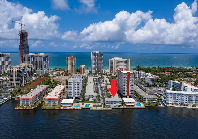 3rd image of 3135 S Ocean Dr, Hallandale Beach, FL 33009