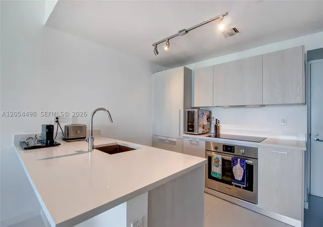 Photo 4 of Condo for sale at 501 Ne 31St St #1502, Miami, FL 33137 | MLS# A12054498 | Listing updated on 2026-09-29