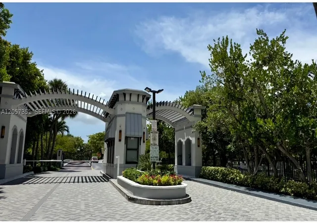 26th image of 329 Poinciana Dr #909, Sunny Isles Beach, FL 33160 | MLS# A12057351
