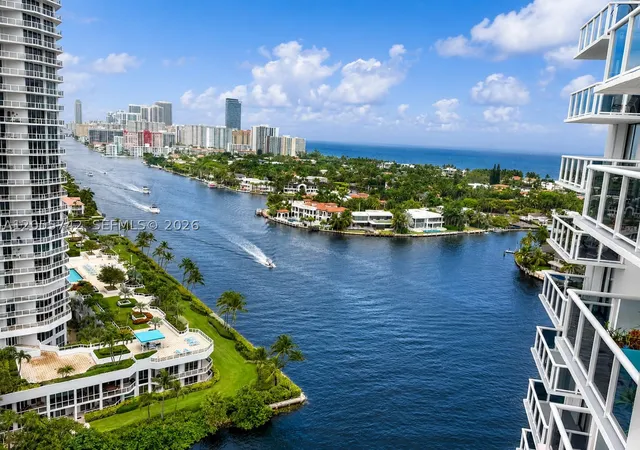 1st image of 20515 E Country Club Dr #2141, Aventura, FL 33180 | MLS# A12055742