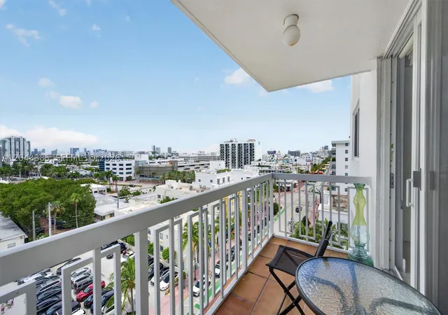 4th image of 401 Ocean Dr #1001, Miami Beach, FL 33139 | MLS# A12043385