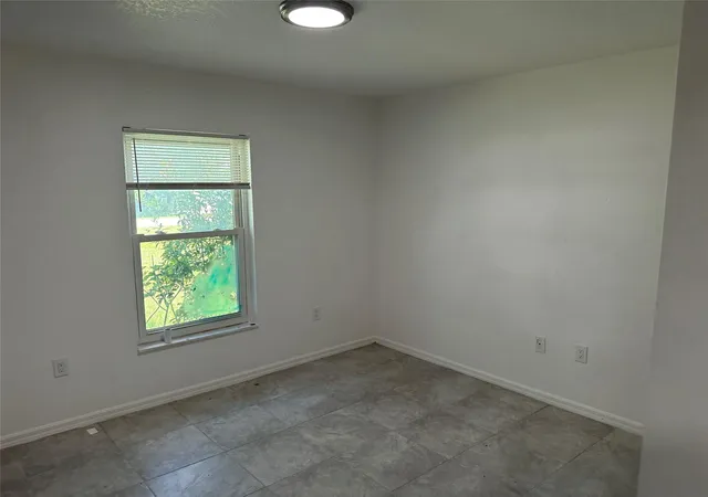 4th image of 3422 Nw 26Th Ave, Okeechobee, FL 34972 | MLS# B26055609