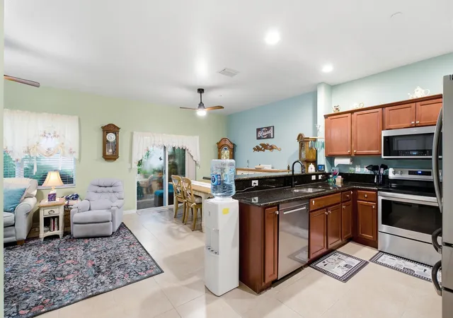4th image of 4257 Sw Pine Cove Ct, Stuart, FL 34997 | MLS# B26055610