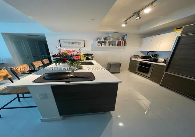 3rd image of 1100 S Miami Ave #2904, Miami, FL 33130 | MLS# A12058569