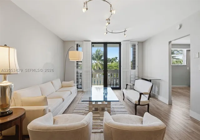 3rd image of 90 Edgewater Dr #225, Coral Gables, FL 33133 | MLS# A12053429