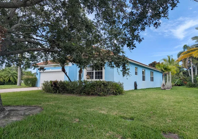 3rd image of 2119 Nw Marsh Rabbit Ln, Jensen Beach, FL 34957 | MLS# B26055661