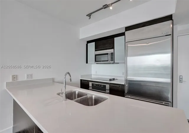 Photo 3 of Condo for sale at 55 Se 6th St #3604, Miami, FL 33131 | MLS# A12058586 | Listing updated on 2026-08-13