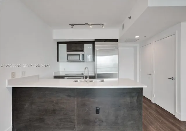 Photo 4 of Condo for sale at 55 Se 6Th St #3604, Miami, FL 33131 | MLS# A12058586 | Listing updated on 2026-08-13