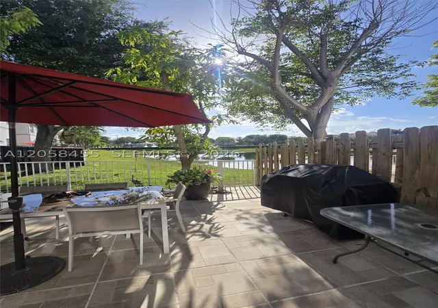 Photo 2 of Townhouse for sale at 7950 Nw 108th Pl, Doral, FL 33178 | MLS# A12058455 | Listing updated on 2026-07-30