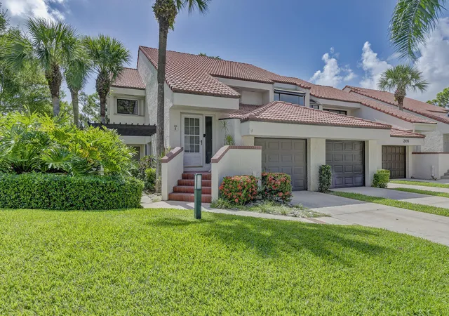 3rd image of 205 Sea Oats Dr, Juno Beach, FL 33408