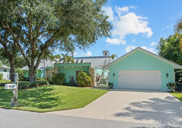 41st image of 220 Sw Willow Lake Trl, Stuart, FL 34997 | MLS# B26055689