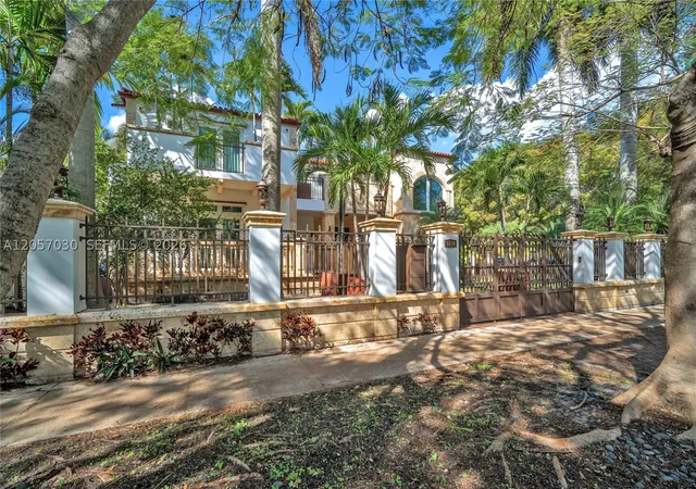 Photo 3 of Mansion for sale at 1710 S Miami Ave, Miami, FL 33129 | MLS# A12057030 | Listing updated on 2026-08-12