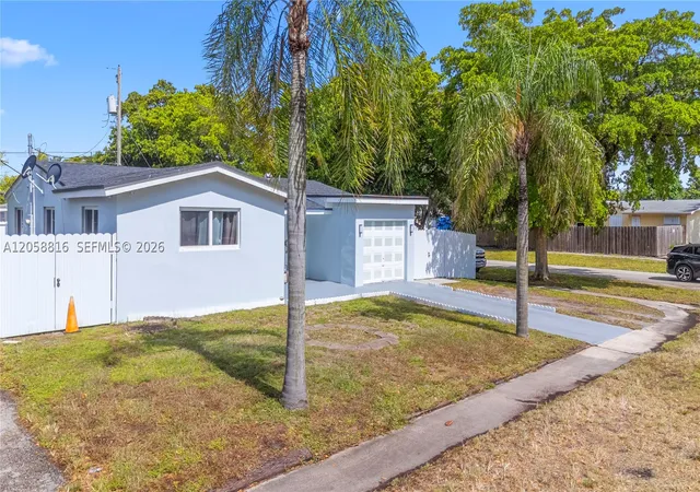 4th image of 840 N 70Th Way, Hollywood, FL 33024 | MLS# A12058816