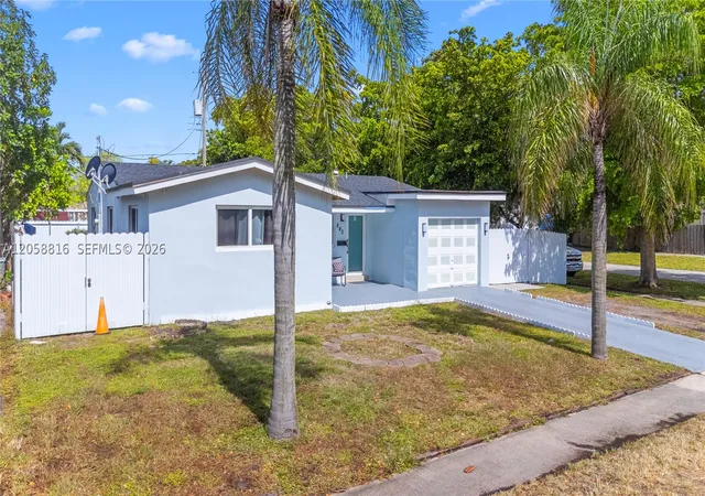 5th image of 840 N 70Th Way, Hollywood, FL 33024 | MLS# A12058816