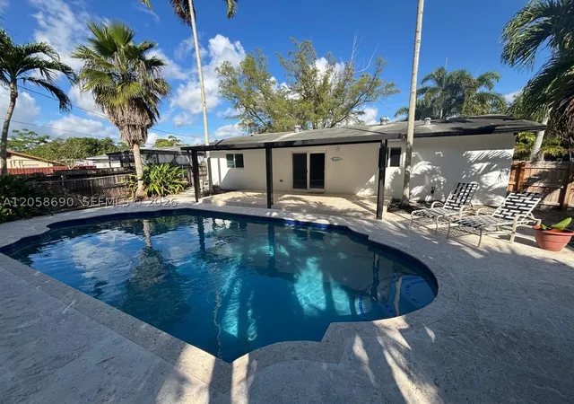 2nd image of 2900 Sw 16th St, Fort Lauderdale, FL 33312 | MLS# A12058690