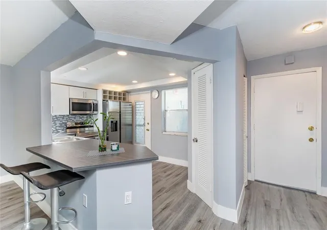 2nd image of 1101 Ne 191st St #H301, Miami, FL 33179 | MLS# B26055789