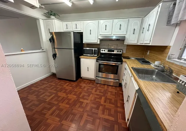 4th image of 2571 Aragon Blvd #317, Sunrise, FL 33322 | MLS# A12058894